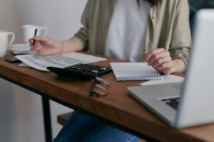 Read more about the article Make Money After 55 – 15 Ways That Actually Work